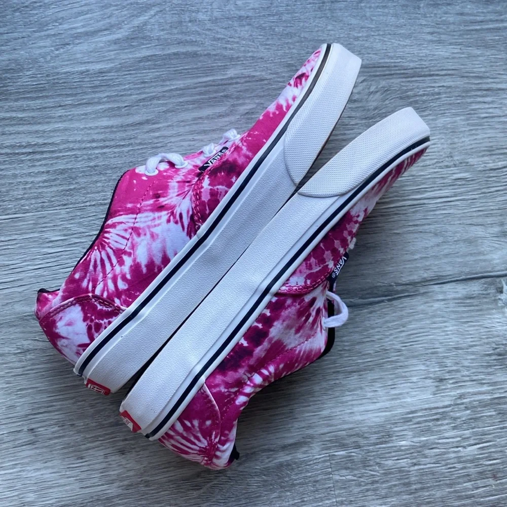 Blokecore Vans sneaker old skool lace up tie dye shoe magenta pink white youth 6